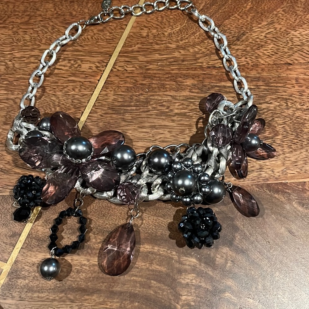 Unique bauble necklace